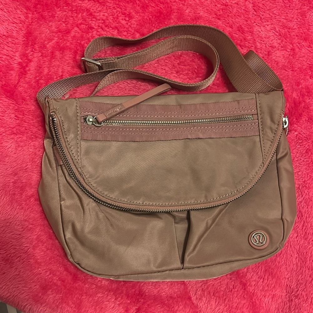 lululemon all night festival bag
